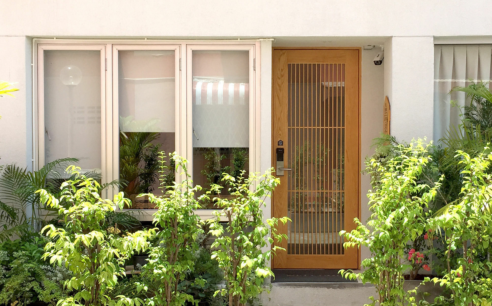 Hotel Benri sriracha Residencia Si Racha Exterior foto